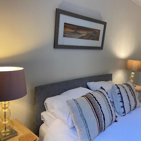 Bernisdale An Cladach Bed & Breakfast エクステリア 写真